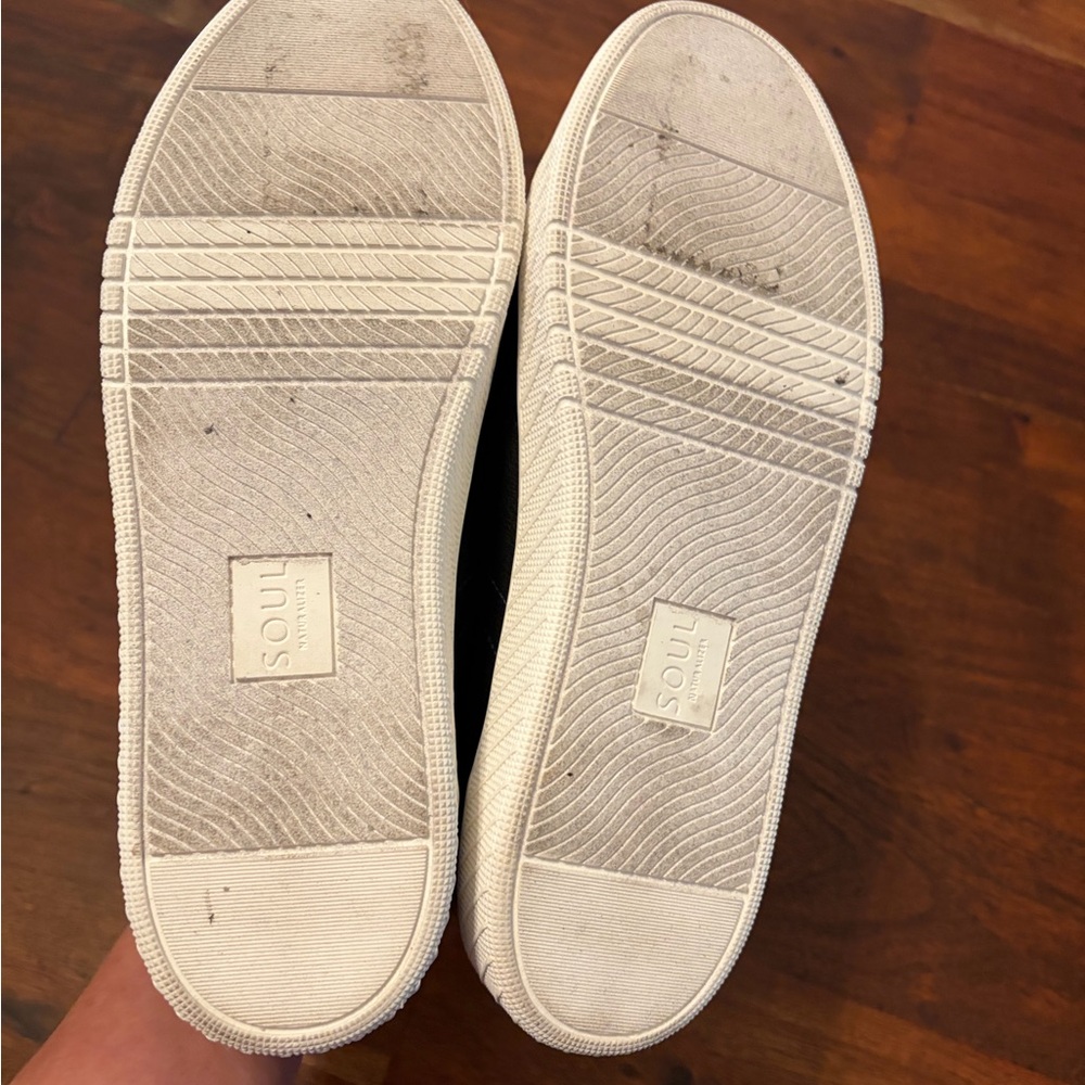 Soul by Naturalizer Black Leather Sneakers - Picture 4 of 5